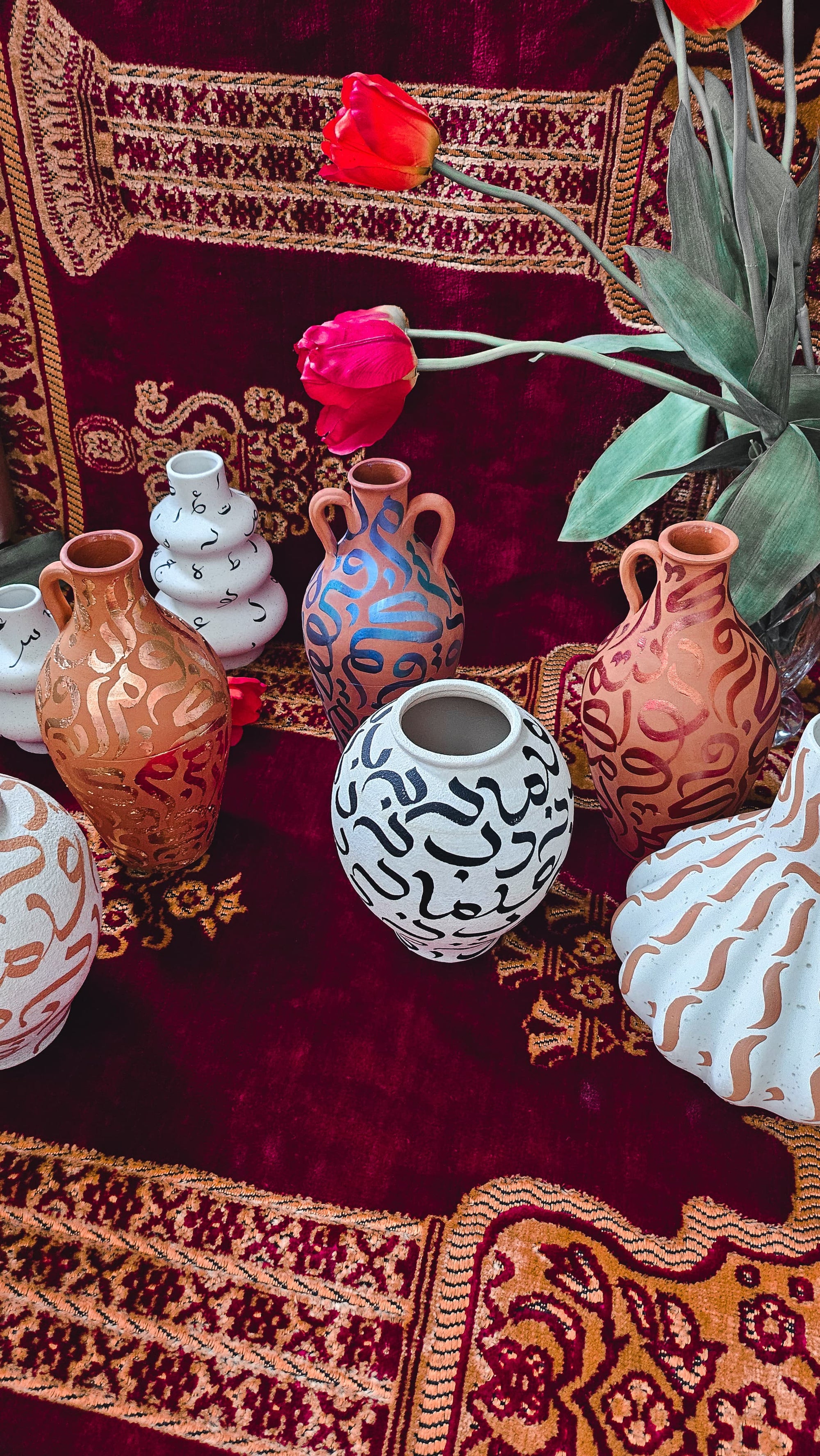 Hand Painted Vase - rabbi zidni ilma in Beige