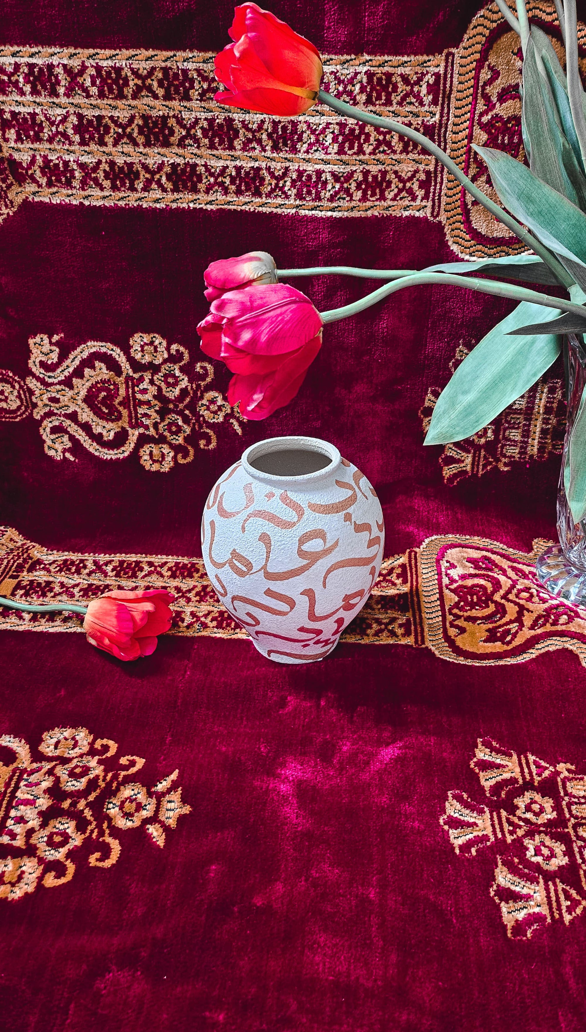 Hand Painted Vase - rabbi zidni ilma in Beige